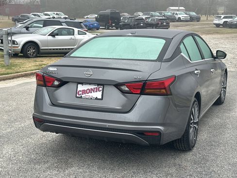 Used 2023 Nissan Altima 2.5 SV image 5