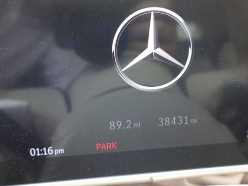Used 2023 Mercedes-Benz S 580 4MATIC Sedan image 10