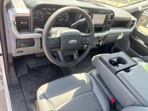New 2025 Ford F350 XL w/ XL Chrome Package image 7