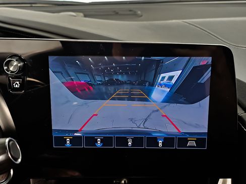 Used 2020 Chevrolet Corvette Stingray Preferred Cpe w/ 2LT Preferred Equipment Group RWD image 32