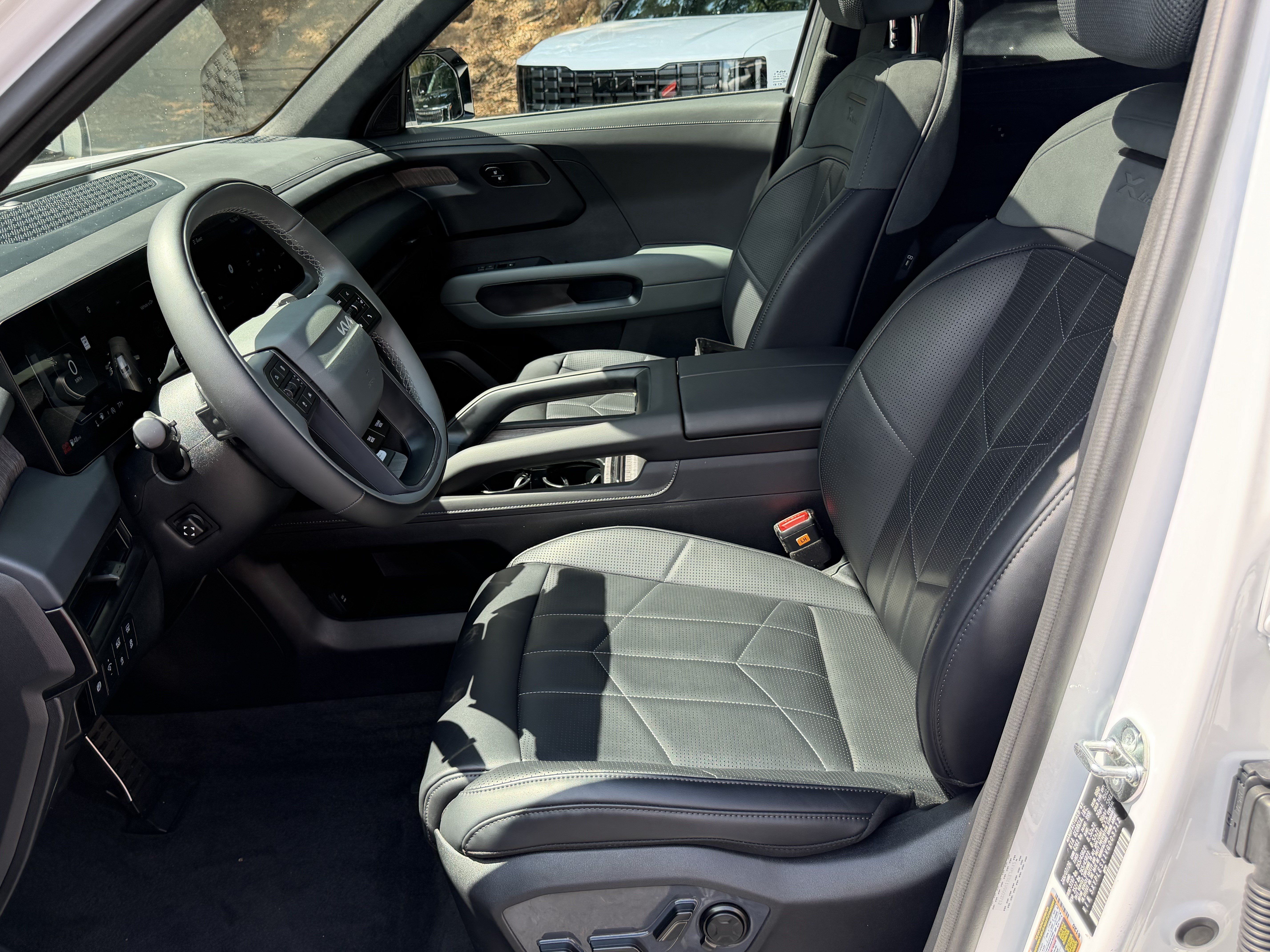 Certified 2027 Kia Telluride SX Prestige X-Line AWD/4WD image 9