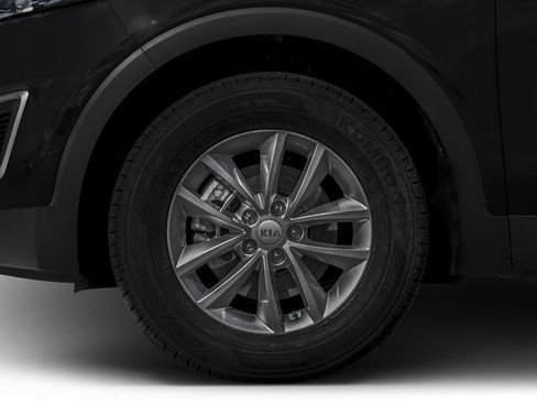 Used 2017 Kia Sorento AWD w/ LX Convenience Package image 14