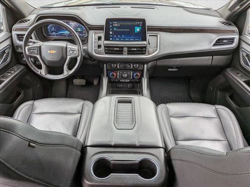 Used 2022 Chevrolet Suburban LT AWD/4WD image 19