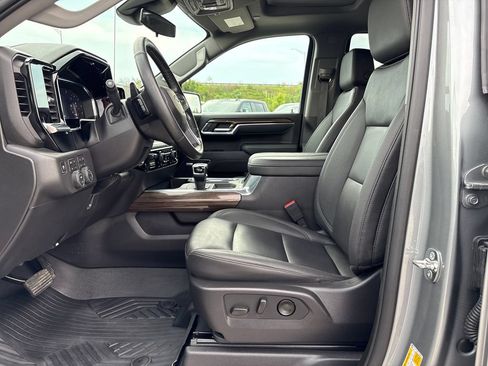 Used 2026 Chevrolet Silverado 1500 RST w/ RST All Star Premium Package AWD/4WD image 14