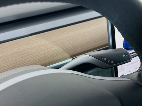 Used 2021 Tesla Model 3 Performance image 24