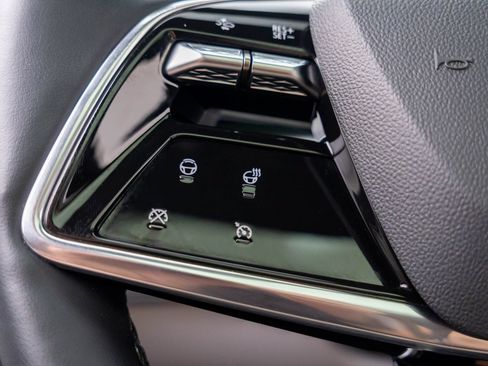 Certified 2024 Cadillac Lyriq Luxury RWD image 30