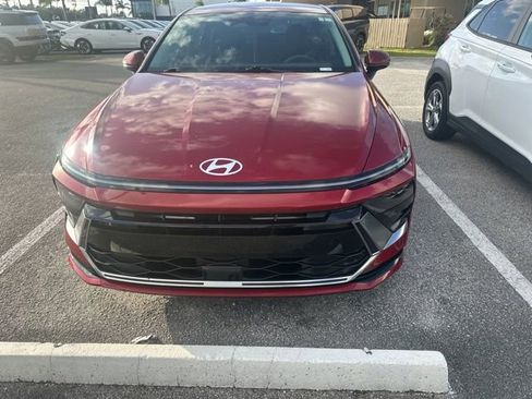 Used 2024 Hyundai Sonata SEL FWD image 2
