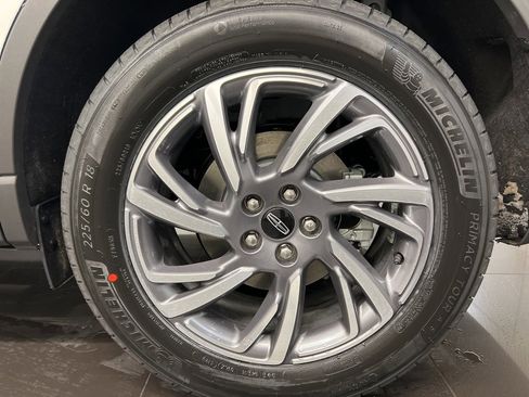 New 2026 Lincoln Corsair Premiere image 7