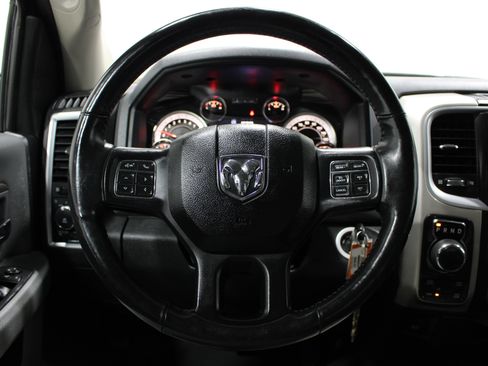 Used 2017 RAM 1500 Big Horn AWD/4WD image 9