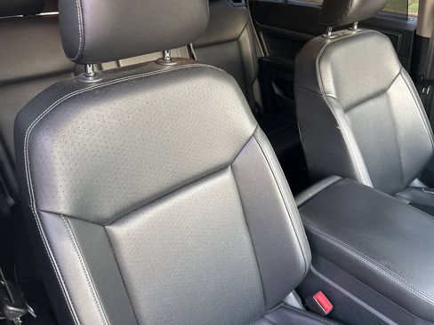 Used 2019 Volkswagen Atlas SE FWD image 25