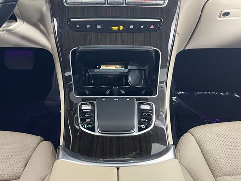 Certified 2022 Mercedes-Benz GLC 300 image 18
