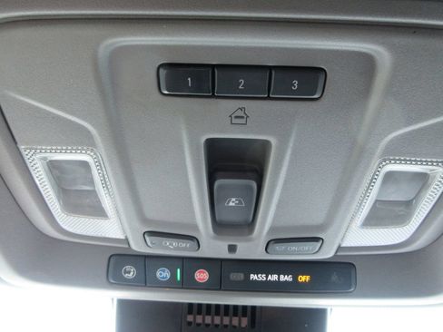 Certified 2022 Chevrolet Silverado 1500 RST AWD/4WD image 34