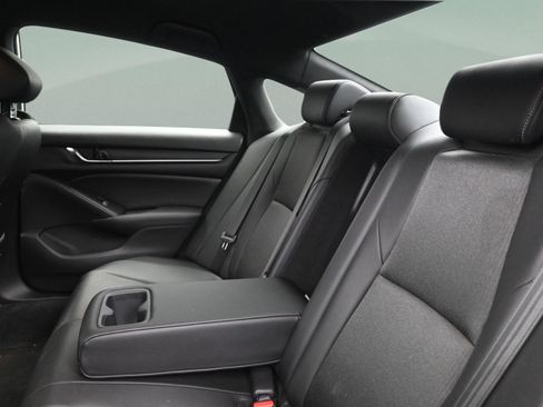 Used 2021 Honda Accord Sport image 34