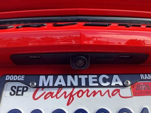 Used 2020 Chevrolet Corvette Stingray Coupe w/ Z51 Performance Package image 21