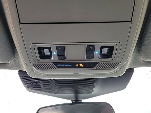 Used 2023 Ford Explorer XLT w/ Equipment Group 202A AWD/4WD image 25