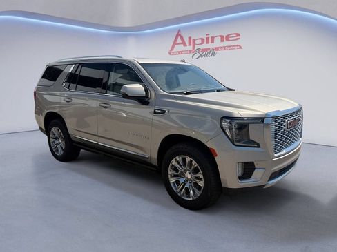 Used 2023 GMC Yukon Denali AWD/4WD image 7