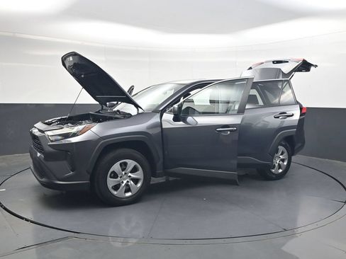 Used 2023 Toyota RAV4 LE AWD/4WD image 50