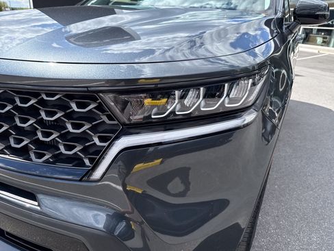 Certified 2023 Kia Sorento X-Line EX AWD/4WD image 10