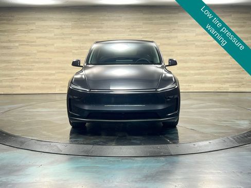 Used 2026 Tesla Model Y Long Range AWD/4WD image 9