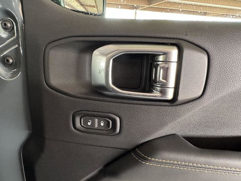 New 2026 Jeep Gladiator Sport image 36