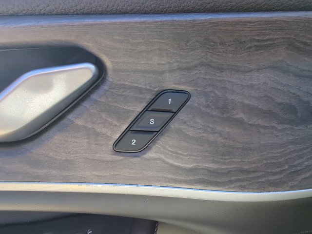 Used 2024 Jeep Grand Cherokee Limited 4xe AWD/4WD image 14
