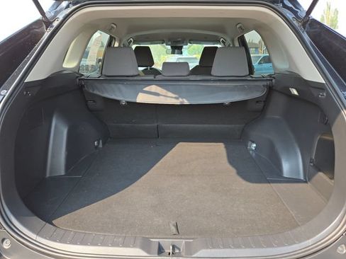 Used 2024 Toyota RAV4 XLE AWD/4WD image 34