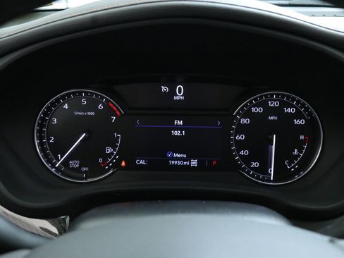 Used 2022 Cadillac XT4 Sport w/ Cold Weather Package image 17