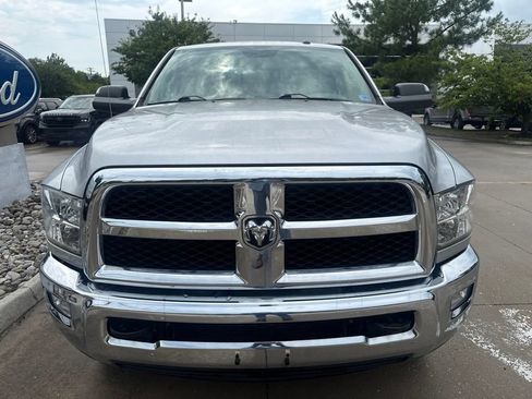 Used 2017 RAM 3500 SLT AWD/4WD image 2