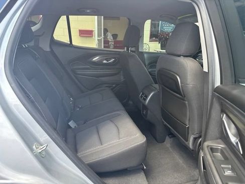 Used 2022 GMC Terrain SLE w/ Driver Convenience Package AWD/4WD image 18