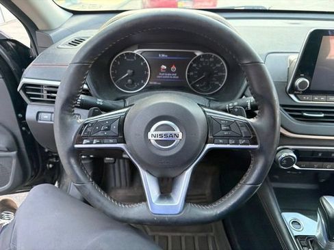 Used 2021 Nissan Altima 2.5 SR FWD image 16