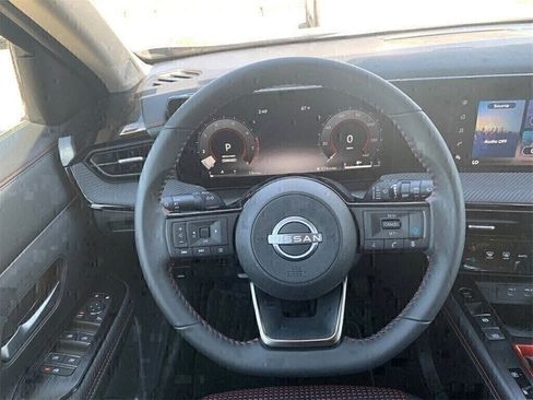 New 2025 Nissan Kicks SR w/ Illumination Package image 8