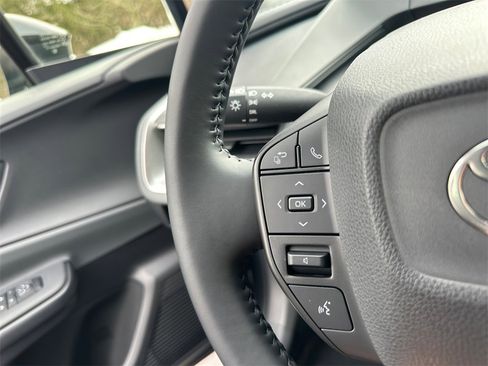 Used 2024 Toyota Prius LE image 23