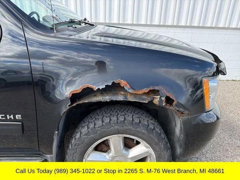 Used 2013 Chevrolet Avalanche LT AWD/4WD image 37