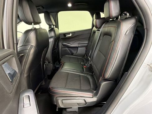 Certified 2025 Ford Escape ST-Line AWD/4WD image 25