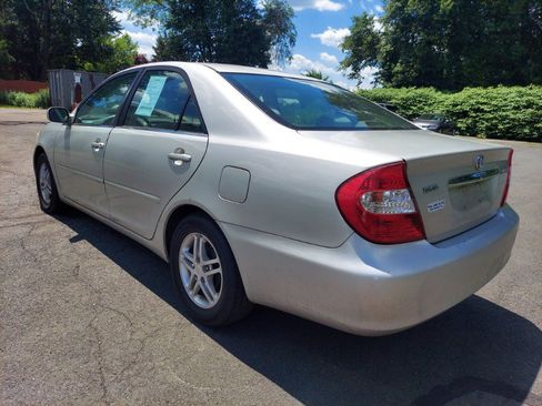 Used 2004 Toyota Camry LE FWD image 6