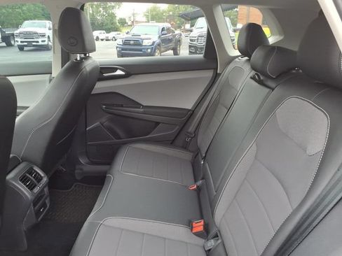 Used 2022 Volkswagen Taos SE w/ IQ.Drive SE Package AWD/4WD image 6
