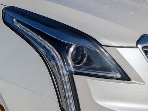 Used 2019 Cadillac XT5 Luxury image 10