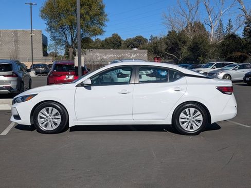 Used 2022 Nissan Sentra S image 9