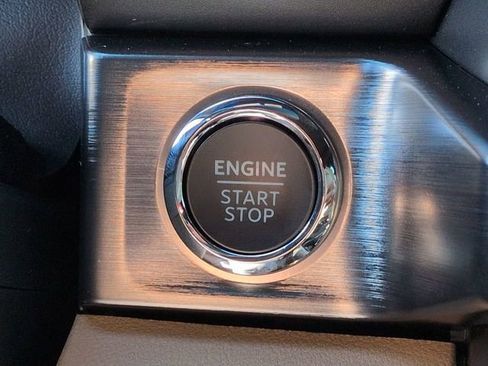 New 2025 Ford F250 Lariat w/ Lariat Ultimate Package image 32