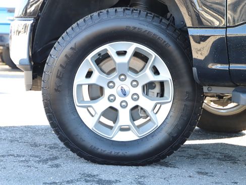 Certified 2022 Ford F150 XLT w/ Equipment Group 301A Mid image 2