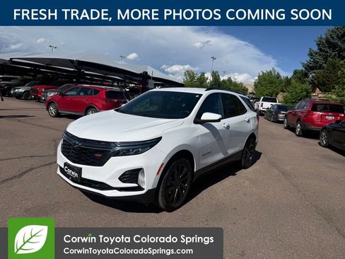 Used 2022 Chevrolet Equinox RS w/ RS Leather Package AWD/4WD image 3