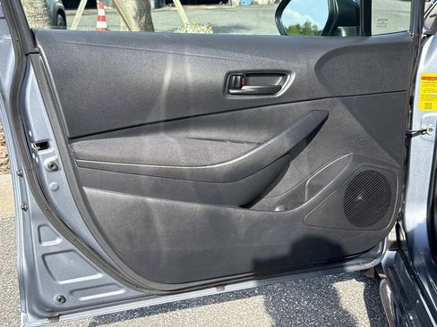 Used 2025 Toyota Corolla LE FWD image 22