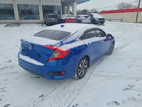 Used 2017 Honda Civic EX image 5