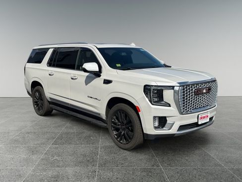 Used 2021 GMC Yukon XL Denali AWD/4WD image 7