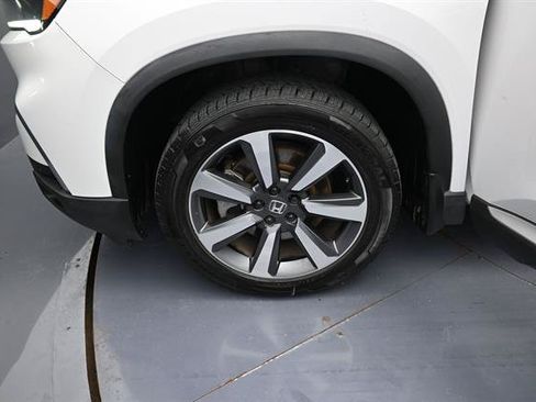Used 2024 Honda Pilot Elite image 23