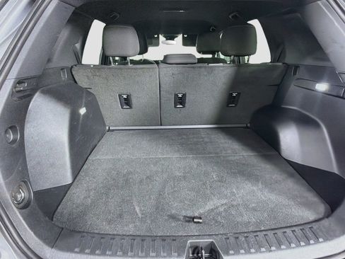 Used 2025 Chevrolet Equinox LT FWD image 28