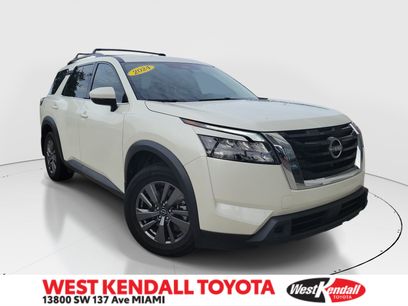 Used 2024 Nissan Pathfinder SV