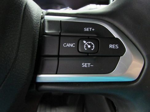 Used 2022 Jeep Compass Latitude AWD/4WD image 25
