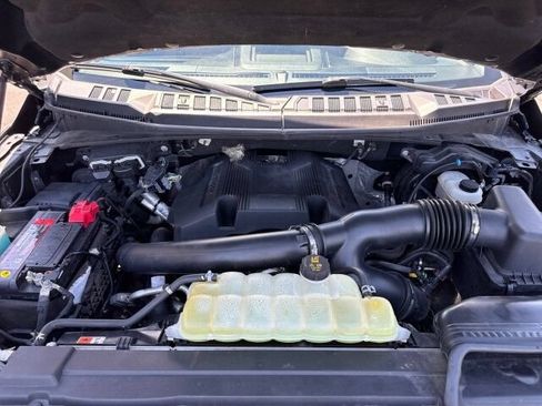 Used 2018 Ford F150 XLT w/ Equipment Group 302A Luxury AWD/4WD image 19