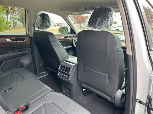 New 2026 Volkswagen Atlas SE FWD image 47